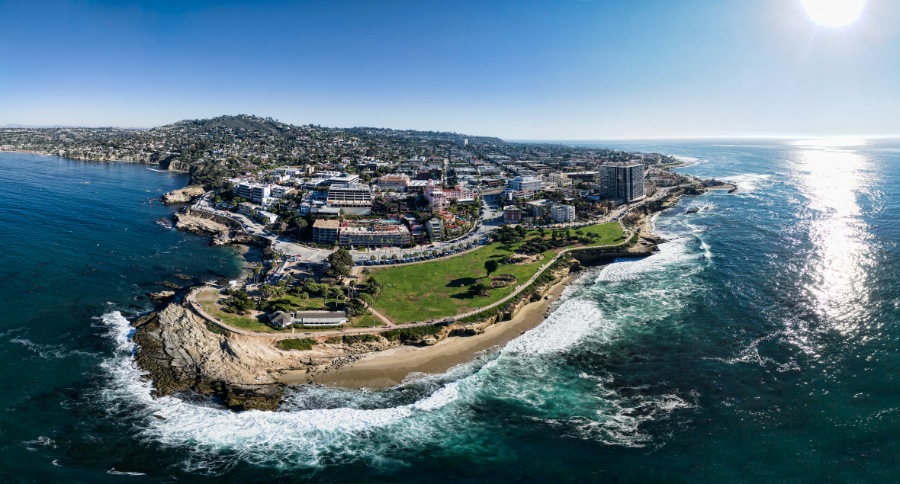 seaside community within San Diego County